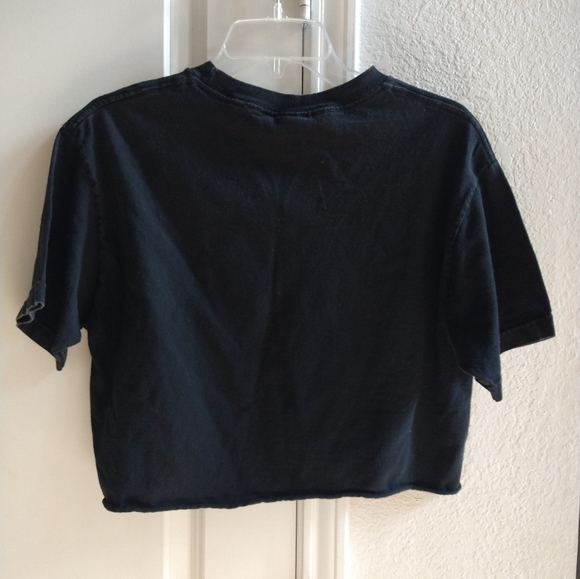 Junior's Cropped T-shirt - Picture 2 of 3